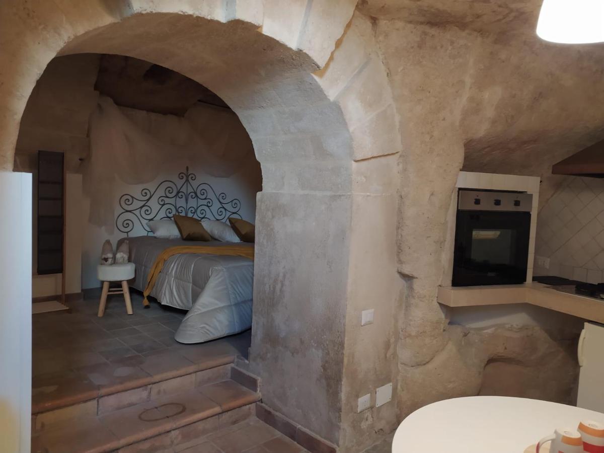 Palazzo Lombardi Cave & Suite Matera Rum bild